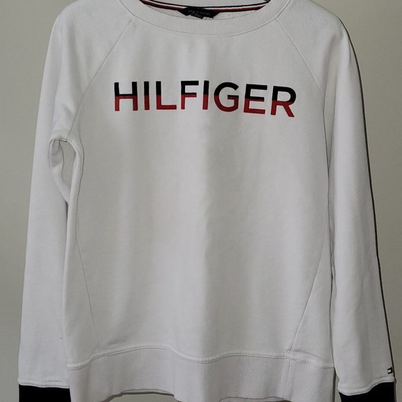 Tommy Hilfiger Sweater in medium size - Picture 2 of 3